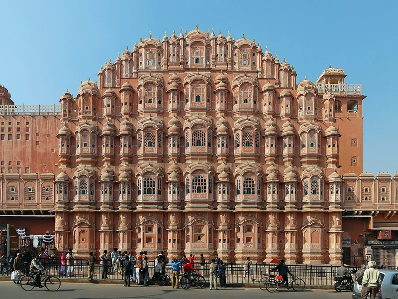 Pink landmark — Hawa Mahal, Jaipur